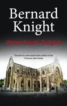 Bernard Knight Where Death Delights обложка книги