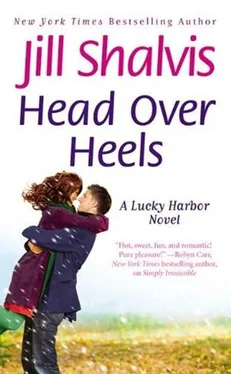 Jill Shalvis Head Over Heels обложка книги