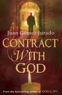 Juan Gómez-Jurado Contract with God aka The Moses Expedition обложка книги