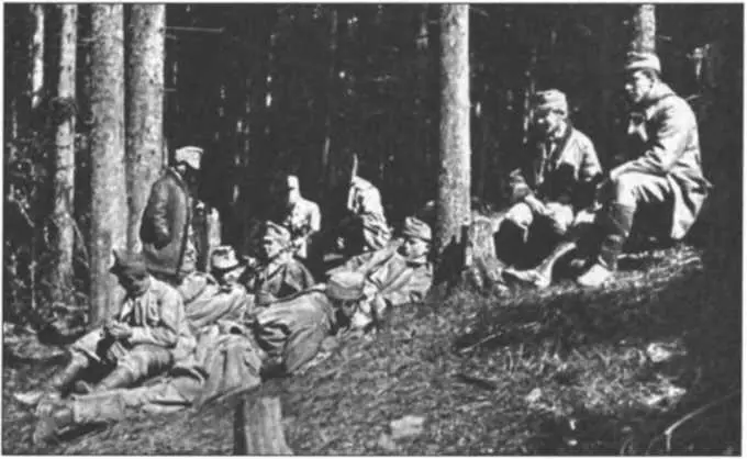 Стрільці відпочивають Гора Маківка квітень 1915 р Копія Стежа УСС Золота - фото 110