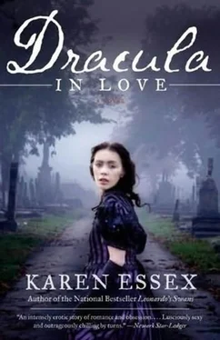 Karen Essex Dracula in Love обложка книги