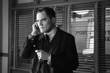 Michael Shannon as Federal Agent Van Alden Kelly Macdonald as Margaret - фото 30