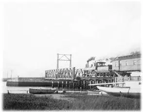 The Petrel One of the early trains crossing the bridge connecting Atlantic - фото 58