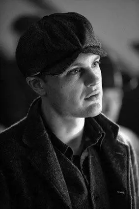Michael Pitt as Nuckys protégé Jimmy Darmody Stephen Graham as the young Al - фото 12