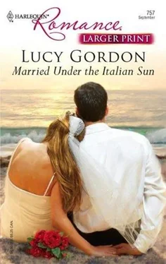 Lucy Gordon Married Under the Italian Sun обложка книги