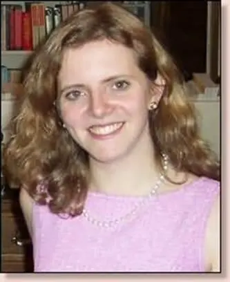 The author of six previous Pink Carnation novels Lauren Willig received a - фото 38