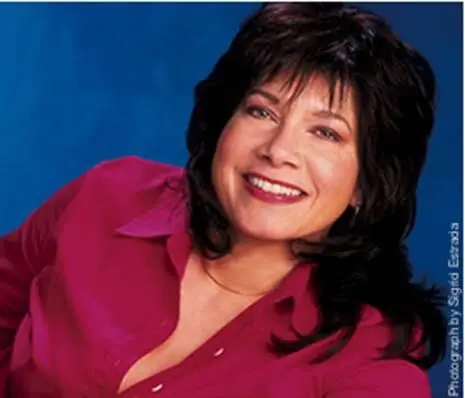New York Times and USA Today bestselling author STEPHANIE LAURENS began writing - фото 2