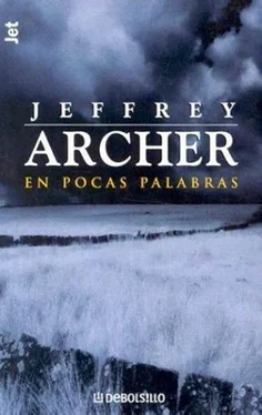 Jeffrey Archer En pocas palabras обложка книги