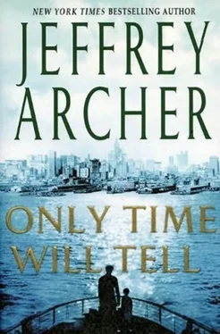 Jeffrey Archer Only Time Will Tell обложка книги