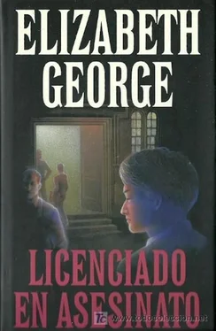 Elizabeth George Licenciado en asesinato обложка книги