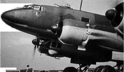 Un Focke Wulf 200 Condor como el utilizado habitualmente para el transporte de - фото 21