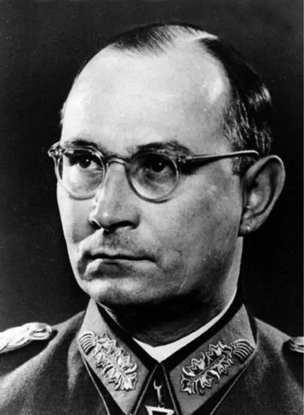 El general Friedrich Olbricht impulsó decididamente la organización del golpe - фото 32