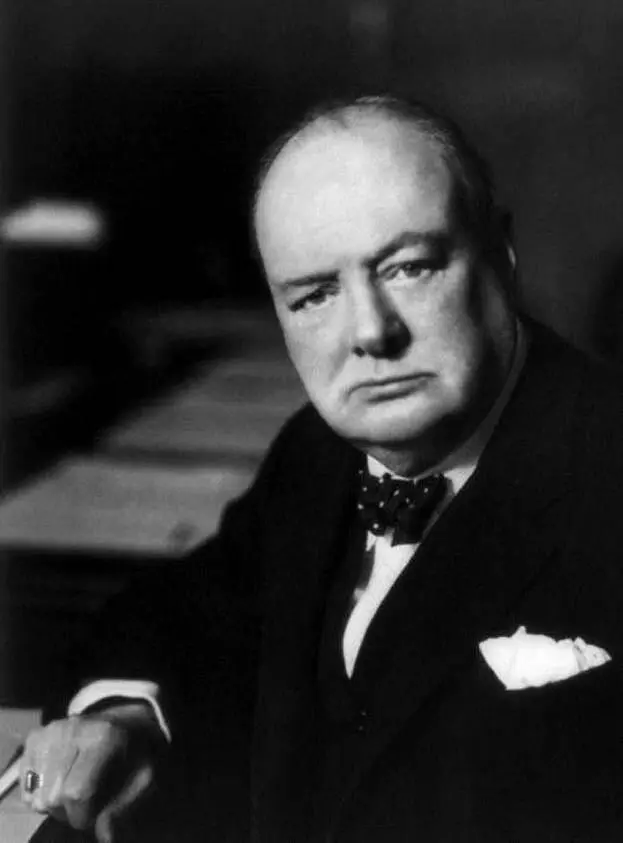 El primer ministro británico Winston Churchill rechazó proporcionar cualquier - фото 38