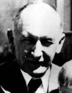 El general von Witzleben apareció por la tarde en el Bendlerblock pero se - фото 65