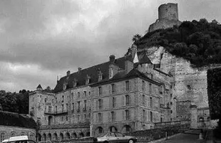 Imagen actual del castillo de La RocheGuyon Aquí el general Stülpnagel - фото 67