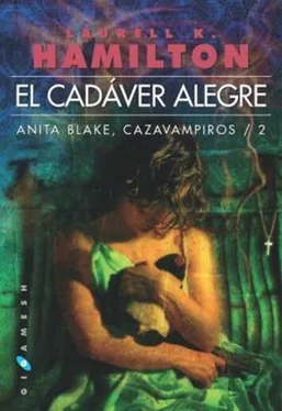 Laurell Hamilton El Cadáver Alegre обложка книги