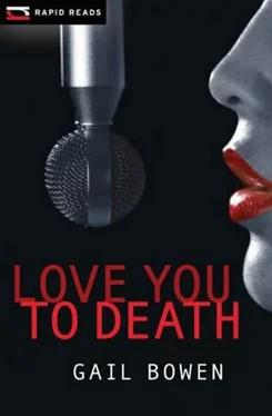 Gail Bowen Love You To Death обложка книги