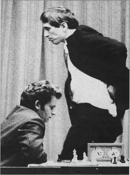 ICELANDIC CHESS FEDERATION Swiveling seemed to suit Spassky The seventh game - фото 41