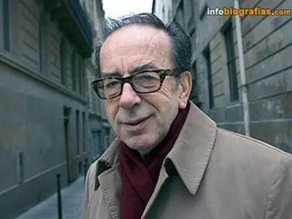 Born in 1936 Ismail Kadare is Albanias bestknown poet and novelist - фото 2