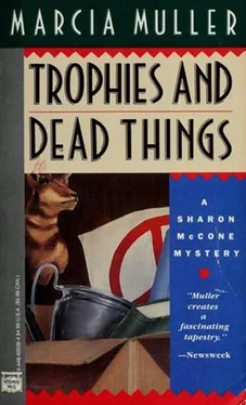 Marcia Muller Trophies And Dead Things обложка книги