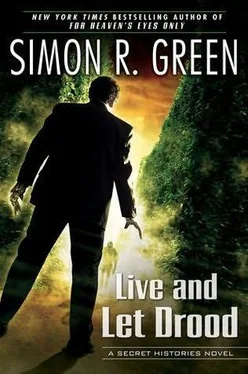 Simon Green Live and let Drood обложка книги