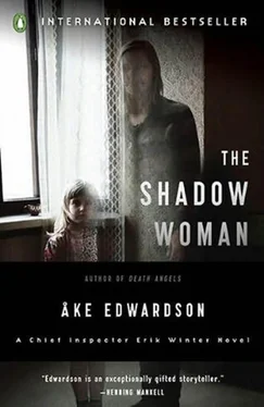 Åke Edwardson The Shadow Woman обложка книги