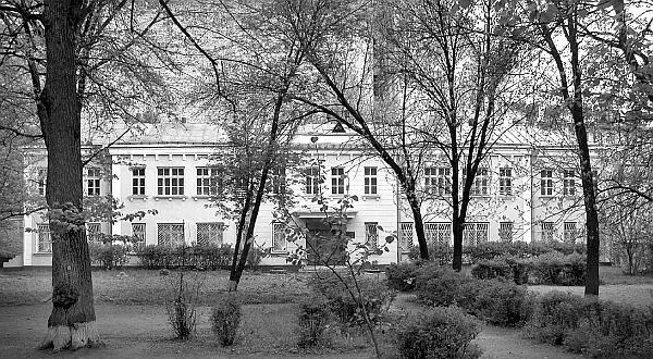 Дом 79а Дом 79 В этом доме и теперь помещается отдел полиции только - фото 106