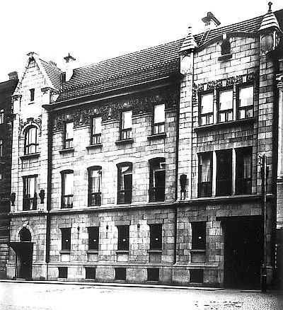 Дом 72 в начале XX века А в столовой Бажанова находился живописный - фото 120