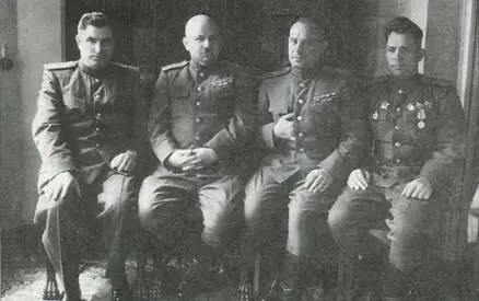 Зайцев Красовский Пронин и Никишин Дрезден 1945 г По поручению Конева на - фото 15