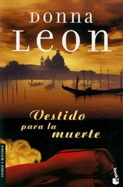 Donna Leon Vestido para la muerte обложка книги