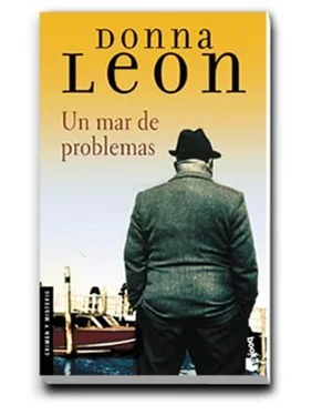 Donna Leon Un mar de problemas обложка книги