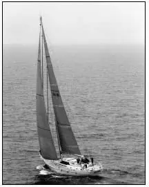 Craig Venters yacht Sorcerer II sailing to windward in search of unknown - фото 14