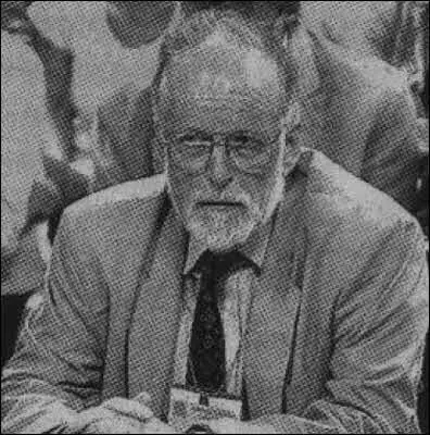 Тело британского микробиолога и эксперта по разработке биологического оружия - фото 27