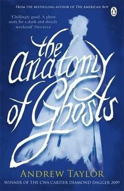 Andrew Taylor The Anatomy Of Ghosts обложка книги