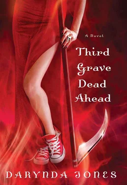 Darynda Jones Third Grave Dead Ahead обложка книги