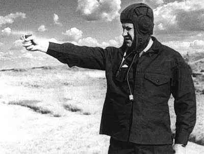 Первый секретарь Свердловского обкома КПСС На военных стрельбах Борис - фото 16