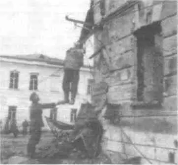 Солдаты вермахта с удовольствием фотографировались на фоне своих жертв О да - фото 8