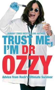 Ozzy Osbourne Trust Me, I’m Dr. Ozzy обложка книги