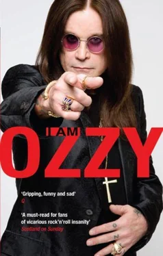 Ozzy Osbourne I Am Ozzy обложка книги