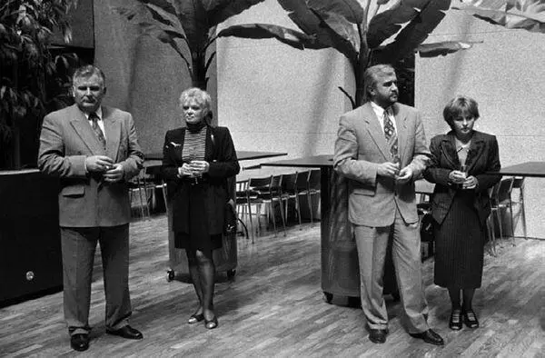 Mūsu galvenais varonis ar pirmo un otro dzīvesbiedri dažādās dzīves - фото 48