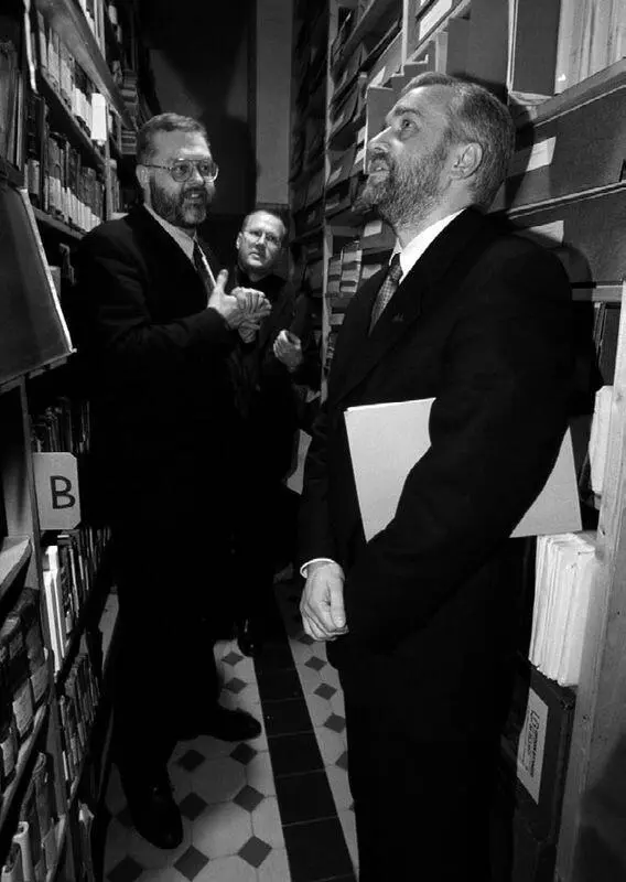 Jo šeit runa ir par savstarpēju atbalstu ja un palīdzību Lī - фото 53