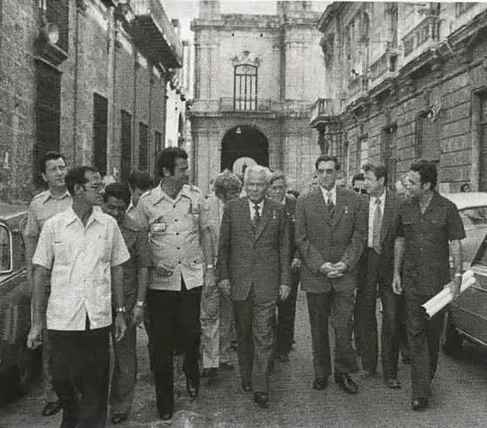 На улицах Гаваны 1980 г Встреча К У Черненко с Фиделем Кастро - фото 23