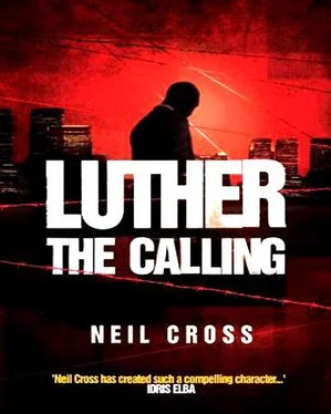 Neil Cross The Calling обложка книги