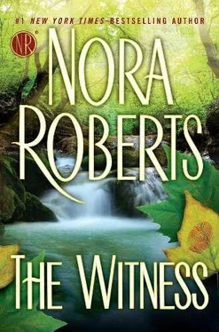 Nora Roberts The Witness обложка книги