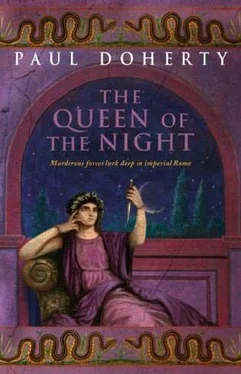 Paul Doherty Queen of the Night обложка книги