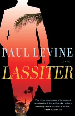 Paul Levine Lassiter обложка книги