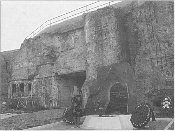 Вход на 35ю батарею Бетонный колодец 305мм башенной батареи 35 АБ - фото 47
