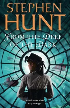 Stephen Hunt From the Deep of the Dark обложка книги