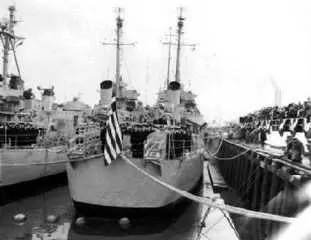 Летом и осенью 1943 года были проведены эксперименты по маскировке небольшого - фото 29