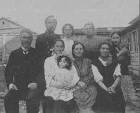 Семья Циолковских и семья Еремеевых 1909 г Фото К Э Циолковского Из - фото 41